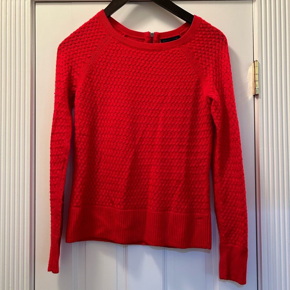 American Eagle Red Sweater Size Small